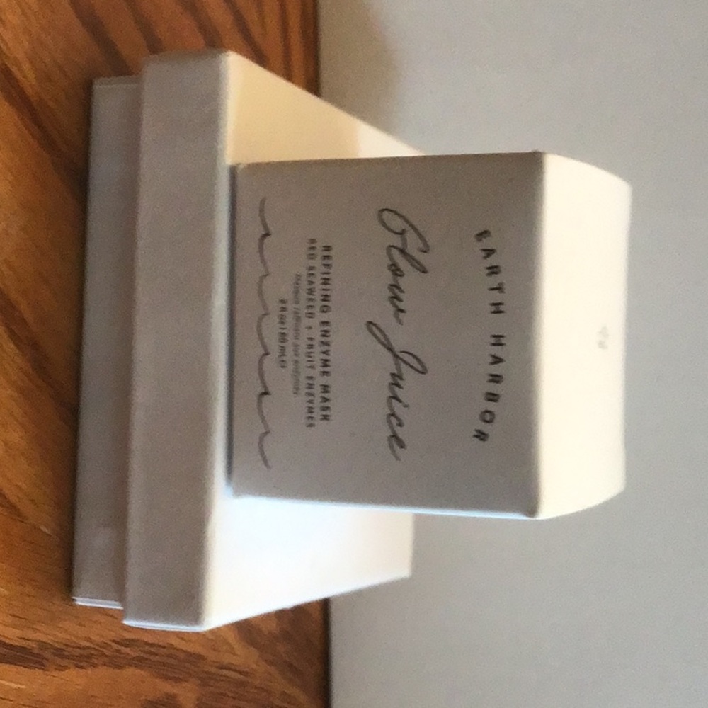 Earth Harbor refining enzyme mask